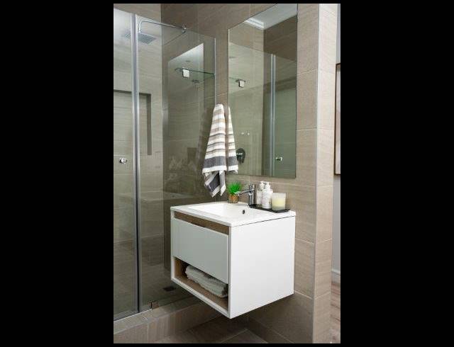 2 BEDROOM APARTMENT FOR SALE IN BRYANSTON